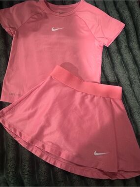 Nike Coral Pink Dri-FIT Athletic Set